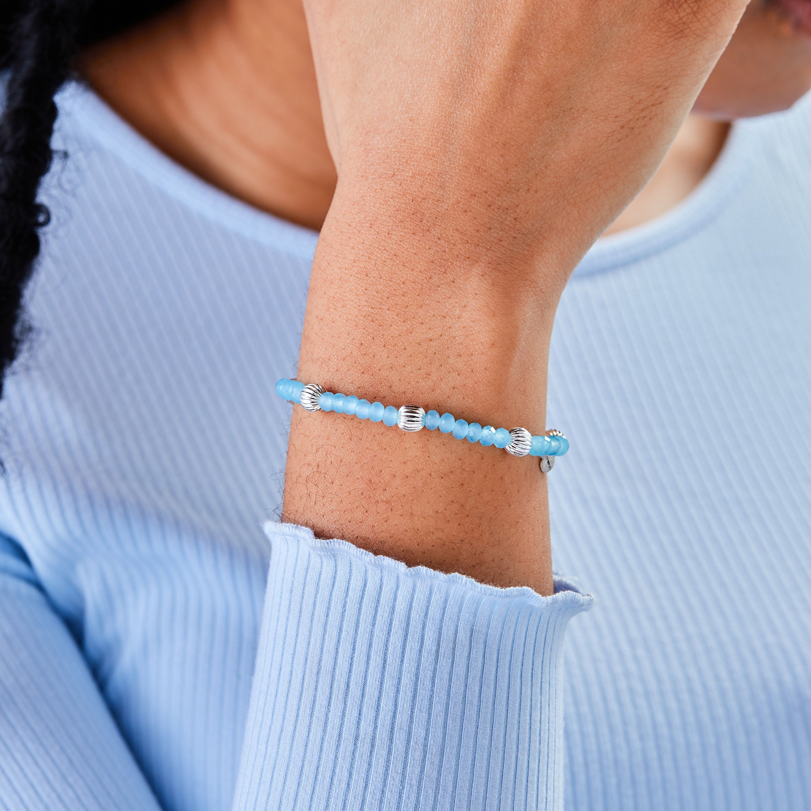 beaded-stretch-bracelet-blue-medium-model-AA623722STSS.jpg