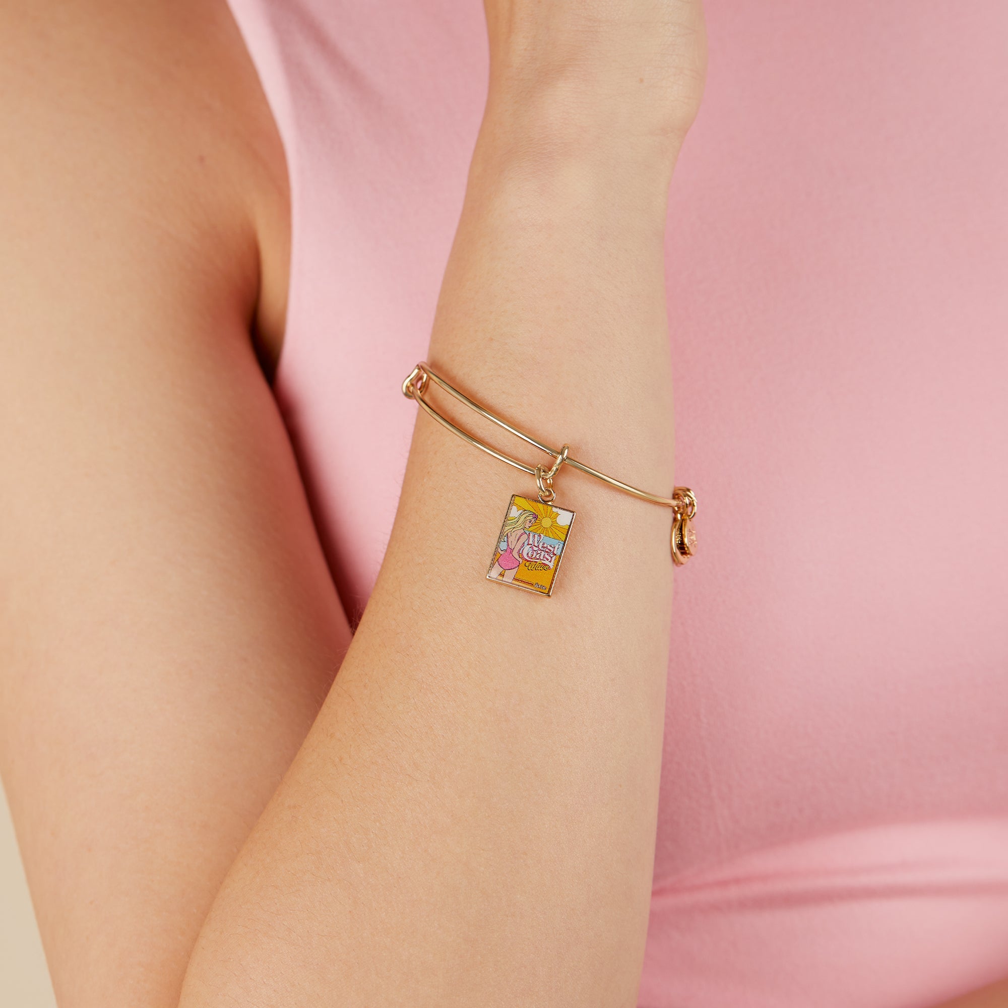 malibu-barbie-50th-anniversary-west-coast-wave-charm-bangle-gold-model-as21ebmbwcwsg.jpg