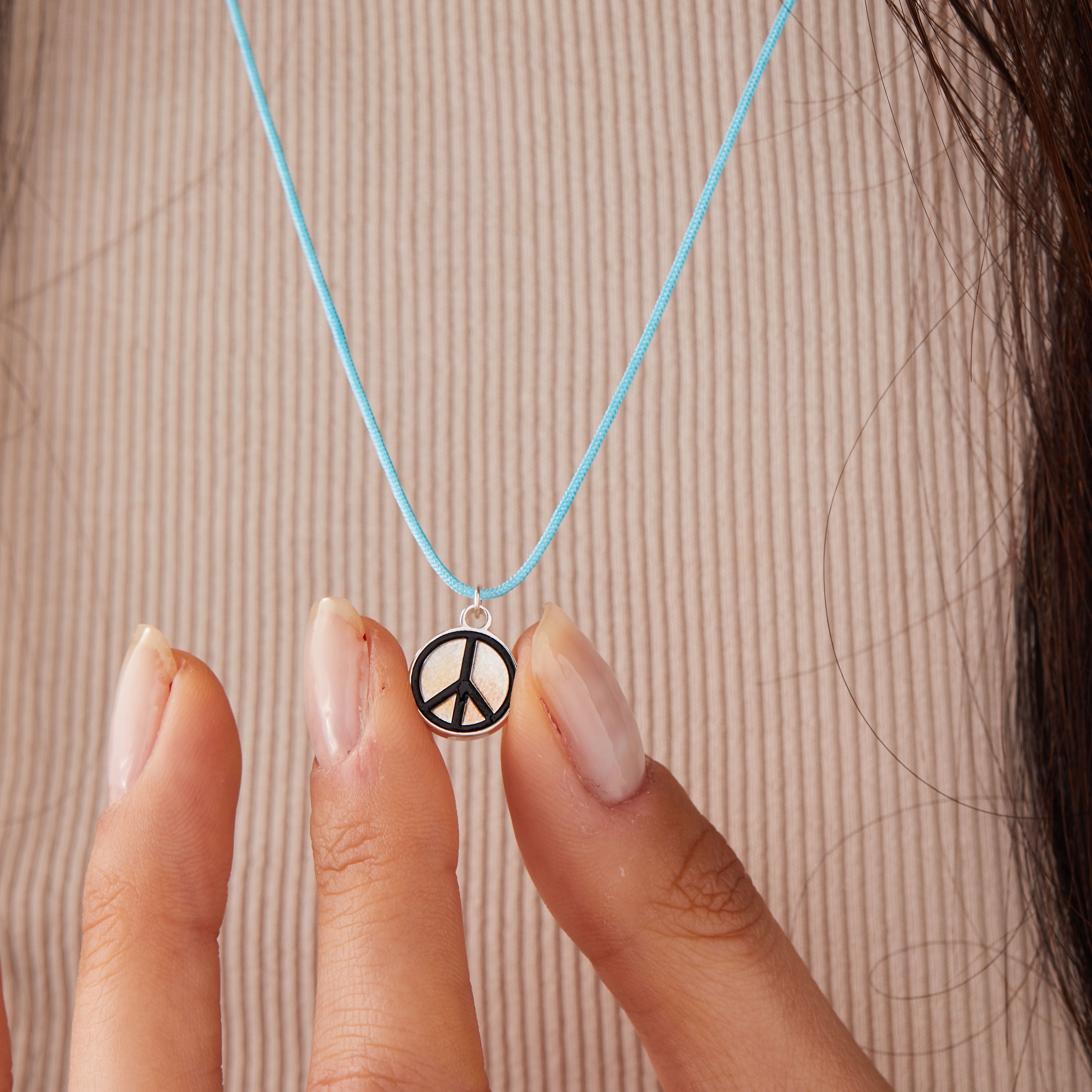 peace-cord-necklace-18-model-AA646022NKSS.jpg